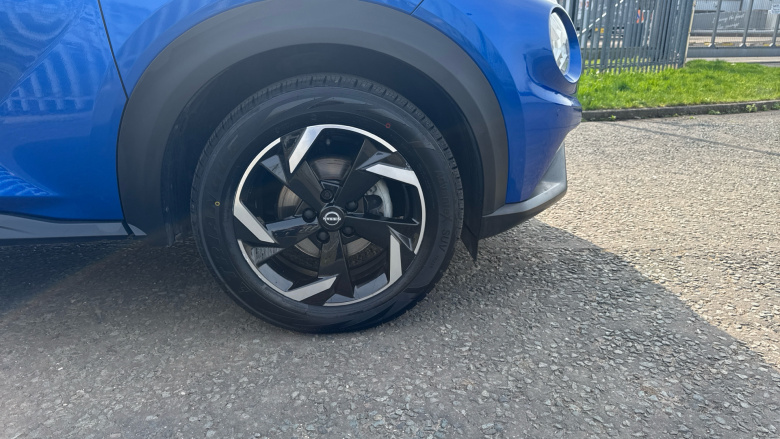Nissan Juke 1.0 DiG-T 114 N-Connecta 5dr Petrol Hatchback